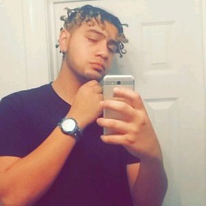 Meet your Posher, Jonathan